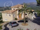 Chalet con 6 dormitorios se vende en Denia, Costa Blanca - mejor precio | unprecio.es
