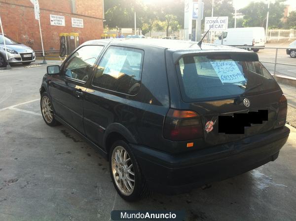 VOLKSWAGEN - GOLF