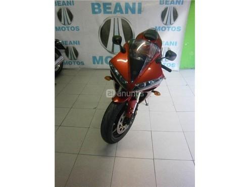 YAMAHA YZF R1