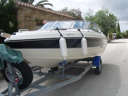 STINGRAY 195LX CON REMOLQUE SOLO 32 HORAS DE USO COMO NUEVA