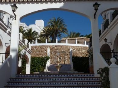 Apartamento con 2 dormitorios se vende en Fuengirola, Costa del Sol