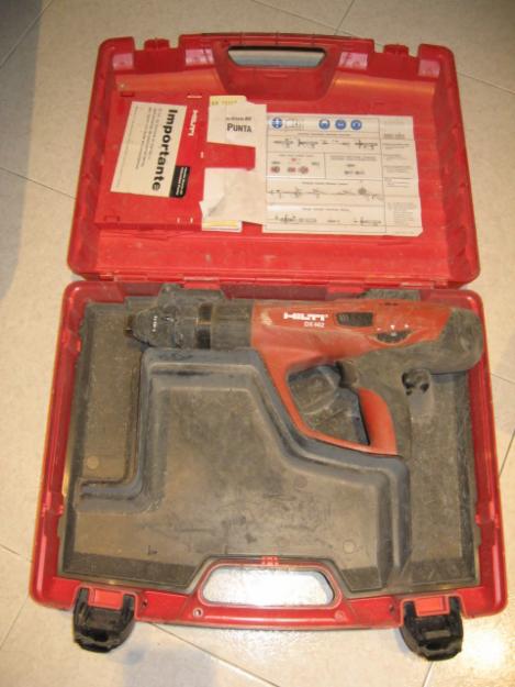 Vendo pistola de clavos  hilti dx462 f8 + pistolete 8kg