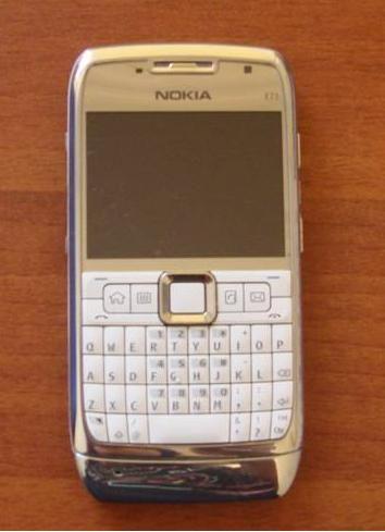 Nokia E71 Blanco Casi Nuevo Wi-Fi Camara 3.2MP Memoria 4GB PRECIO REGALADO APROVECHA!!!