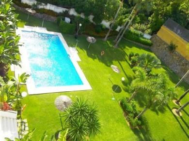 Apartamento con 3 dormitorios se vende en Marbella, Costa del Sol