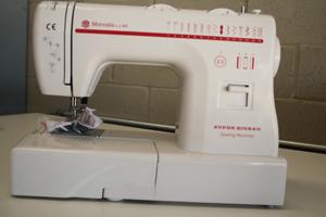 maquina de coser muy economica 75 eu nueva