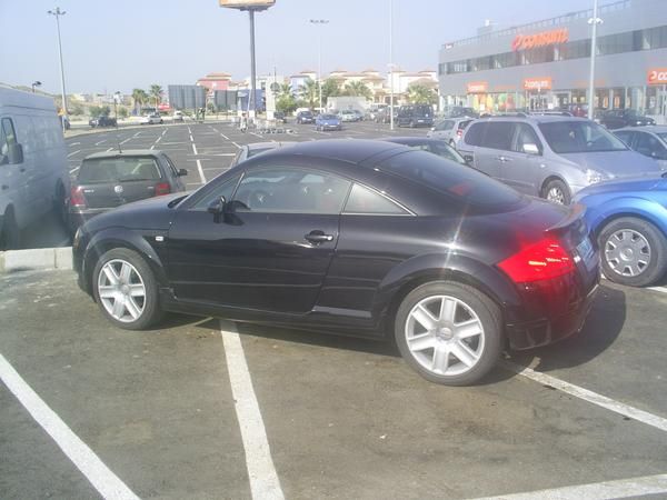 VENDO AUDI TT 180cv.