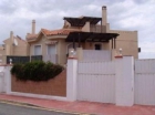 Chalet con 3 dormitorios se vende en Mijas Costa, Costa del Sol - mejor precio | unprecio.es