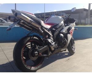 YAMAHA YZF R1