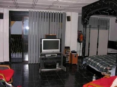 Apartamento con 2 dormitorios se vende en Estepona, Costa del Sol