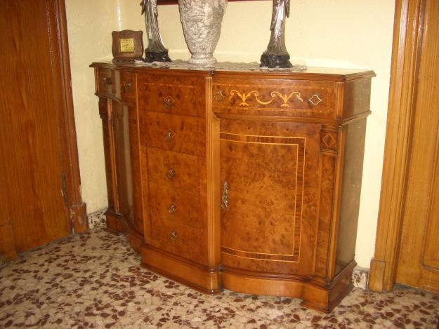 mueble de entrada con espejo