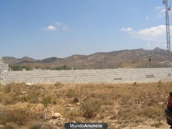 permuto terreno en alicante por carabana o coches de igual valor