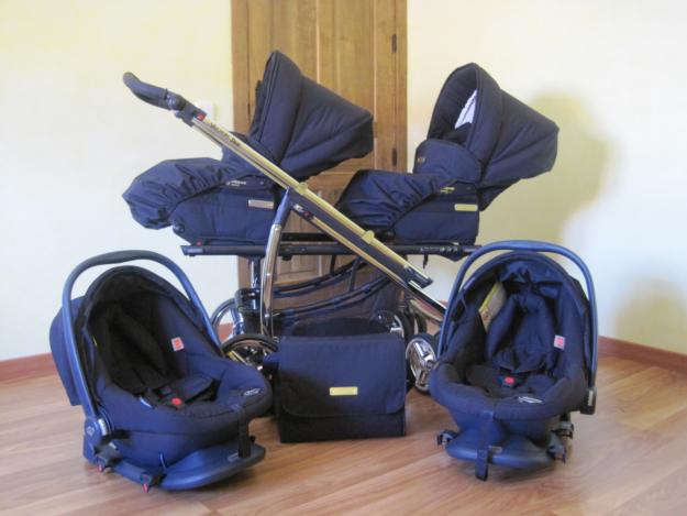 SE VENDE CARRITO GEMELAR VECTOR DUO CON 4 MESES DE USO,REGALO  2 MAXICOSIS