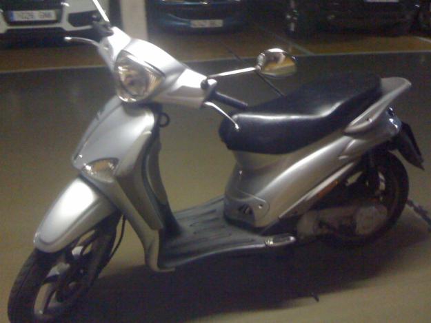 SE VENDE PIAGGIO LIBERTY 49CC