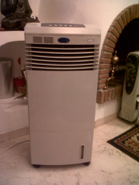 SE VENDE CALEFACTOR DE AIRE CALIENTE Y AIRE FRIO,SEMI NUEVO!!