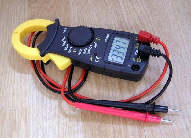 Tester polimetro medidor digital con pinzas, electricidad, electronica