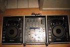 2 Pioneer CDJ 1000 MK1 + Behringer DDM 4000 + Caja de DJ - mejor precio | unprecio.es