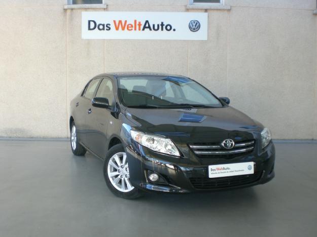 Toyota Corolla Sedán 1.4 D-4D Active, 11.900€