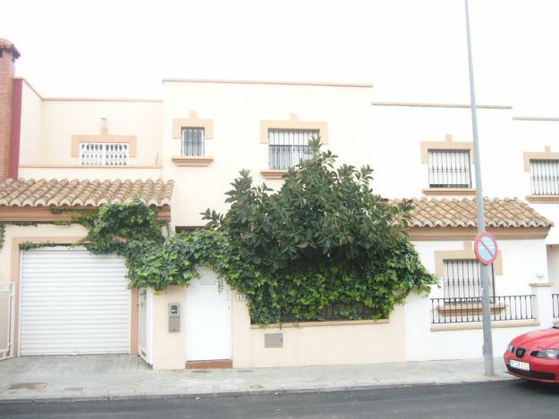 ¡GRAN OCASIÓN DE COMPRA! VENTA DE DUPLEX EN  ALMERÍA (LOS MOLINOS)