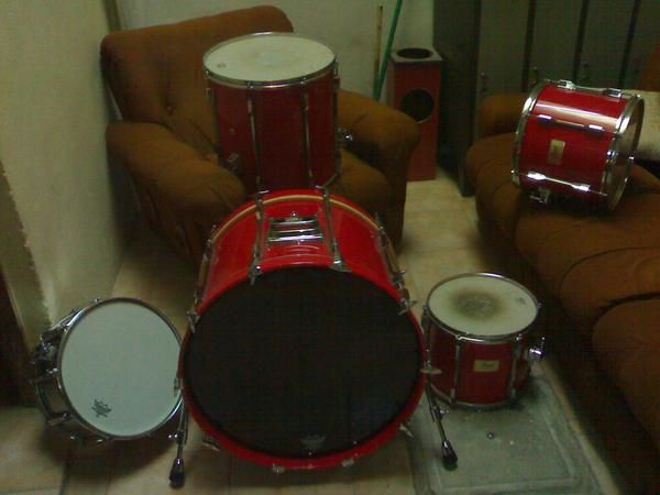 VENDO CASCOS DE BATERIA PEARL 