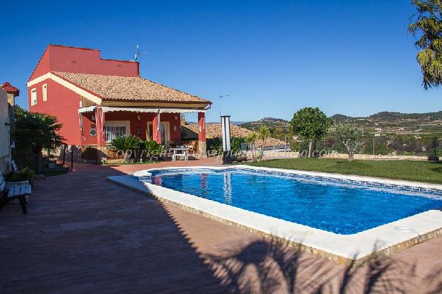 Chalet en venta en Montroy, Valencia (Costa Valencia)