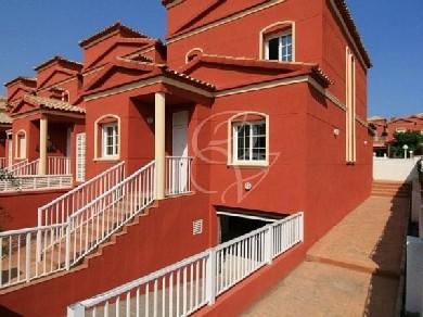 Bungalow con 4 dormitorios se vende en Calpe, Costa Blanca