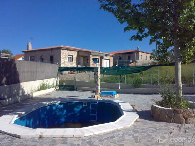 Chalet independiente en parcela de 1200 m2