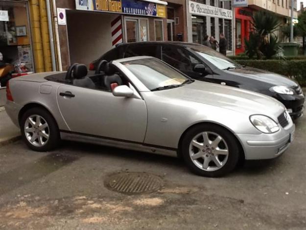 Se vende mercedes slk 200