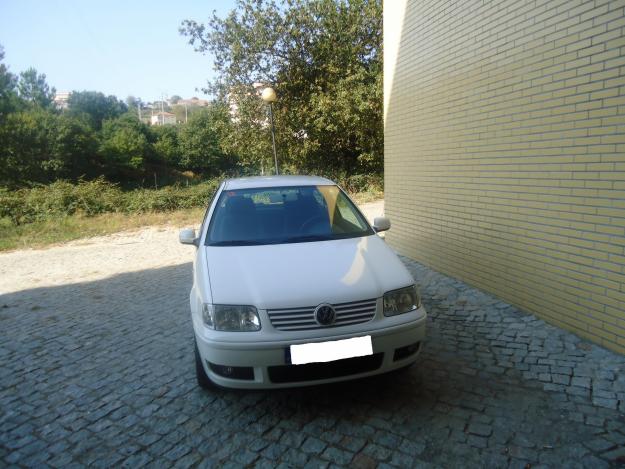 VOLKSWAGEN - POLO