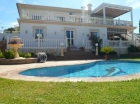 Chalet con 4 dormitorios se vende en Mijas Costa, Costa del Sol - mejor precio | unprecio.es