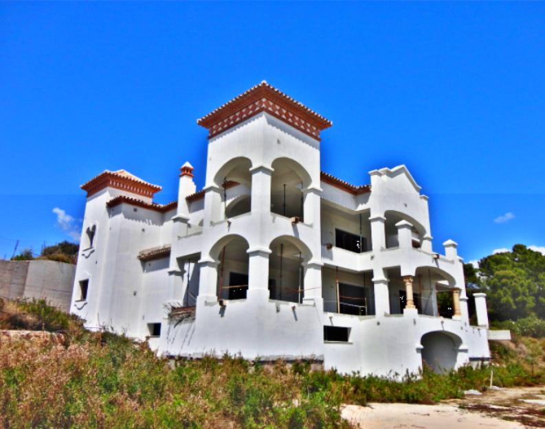 Great investment opportunity, luxury villa under construction