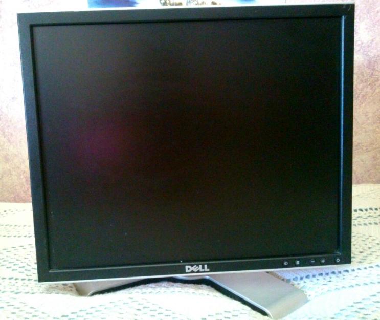 Monitor LCD de Panel Plano UltraSharpTM  1908FP Dell con Base con Altura Ajustable