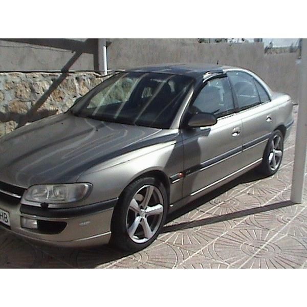 vendo opel omega 2.5 v6