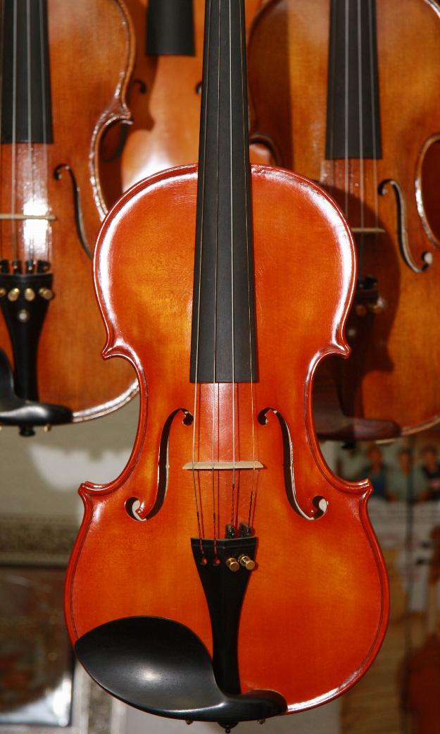 Violín rumano de luthier, nuevo