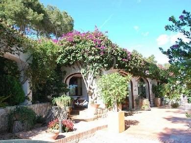 Chalet con 3 dormitorios se vende en Moraira, Costa Blanca