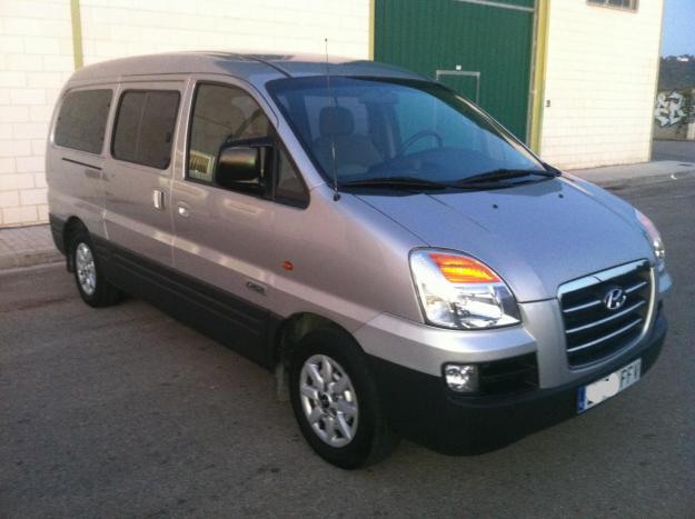 Hyundai H-1 2.5TCI TOP 9
