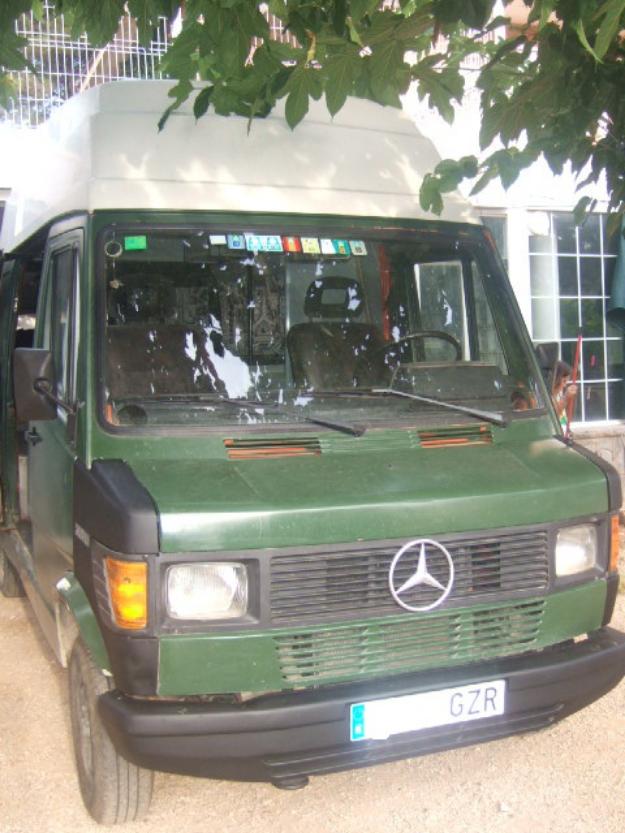Mercedes 207d camper