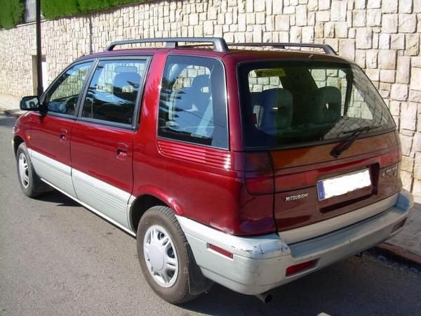 mitsubishi space wagon