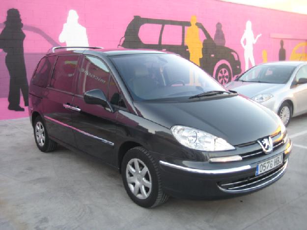 Peugeot 807 Premium 2.0 HDI 136 FAP, 17.990€