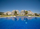 Apartamento con 3 dormitorios se vende en Benahavis, Costa del Sol - mejor precio | unprecio.es