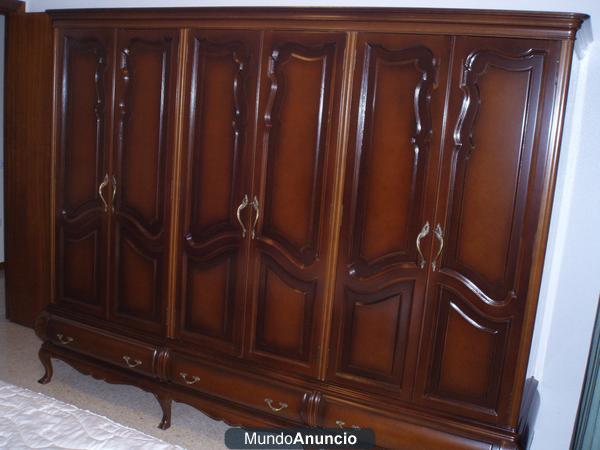 Vendo Dormitorio de matrimonio de madera maciza