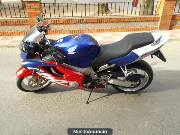 Vendo moto Honda CBR 600 F