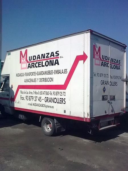 VENDO FURGONETA DE 3500 KG CON GOLPE EN EL CHASIS