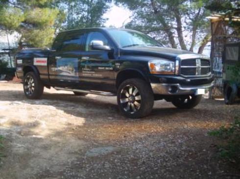 Dodge Ram 1500 MEGACAB V8 HEMI   TMCARS.ES