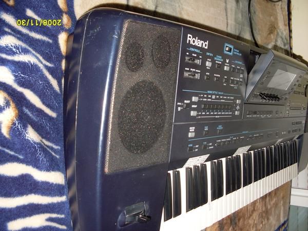 Vendo teclados Arranger Roland em2000