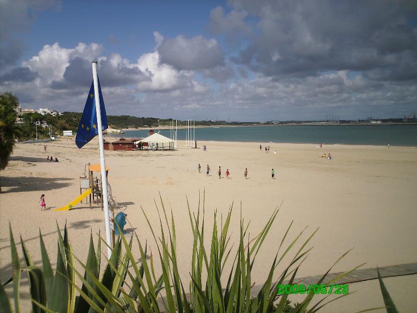 Estupendo apartamento en primera linea de playa (rota)