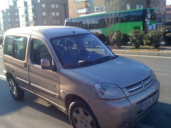 POR MOTIVO DE VIAJE CITROEN BERLINGO 1,9 COMBI 2005