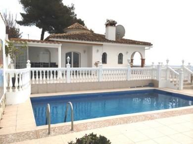 Chalet con 3 dormitorios se vende en Benalmadena Costa, Costa del Sol