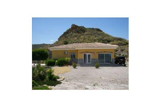 3 Dormitorio Chalet En Venta en Zurgena, Almería