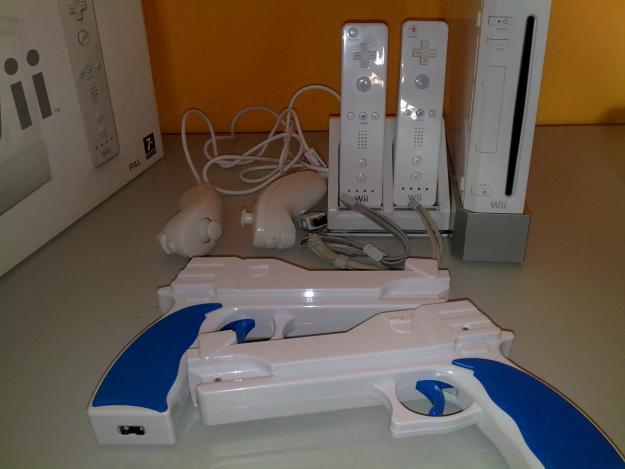 NINTENDO WII + ACCESORIOS