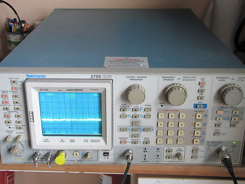 Tektronix 2755 analizador de espectros.
